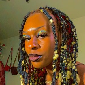 Meet your Posher, Audy